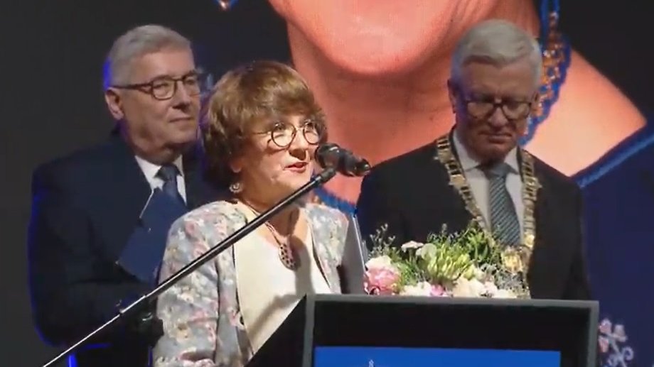 Tytułem Zasłużonego dla Miasta Poznania uhonorowano Annę Chraniuk, fot. RMP