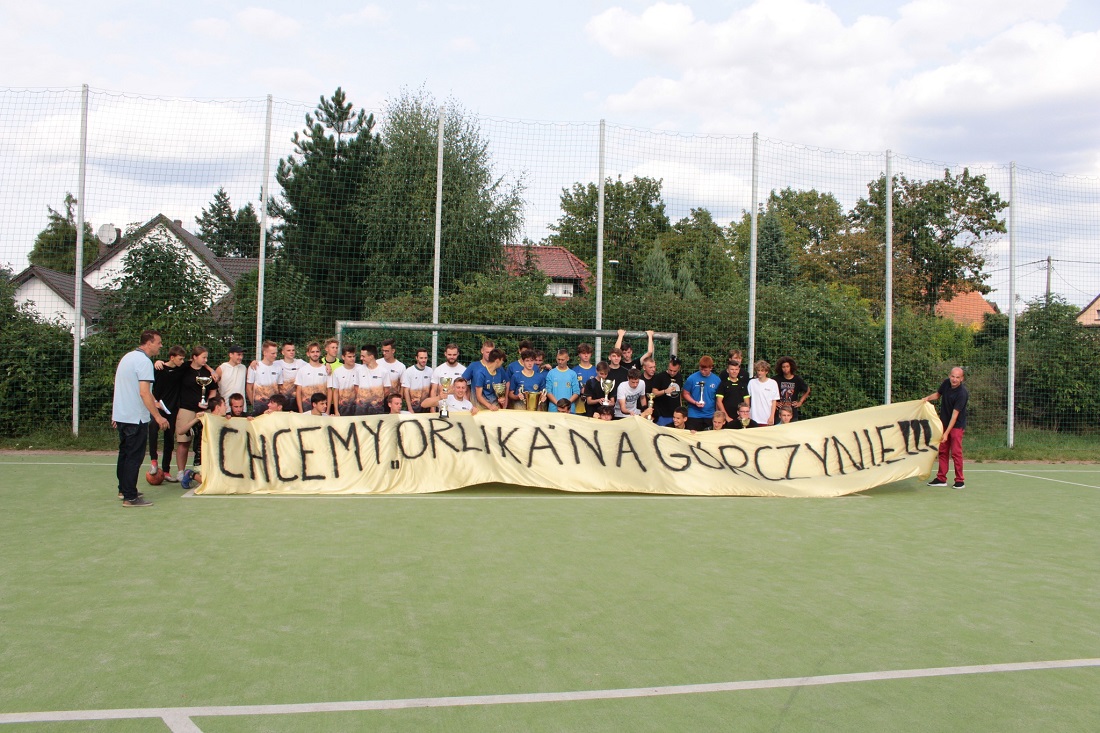 O wybudowanie Orlika na Górczynie postulują radni miejskcy, górczyńska młodzież oraz organizacje pozarządowe - grafika artykułu