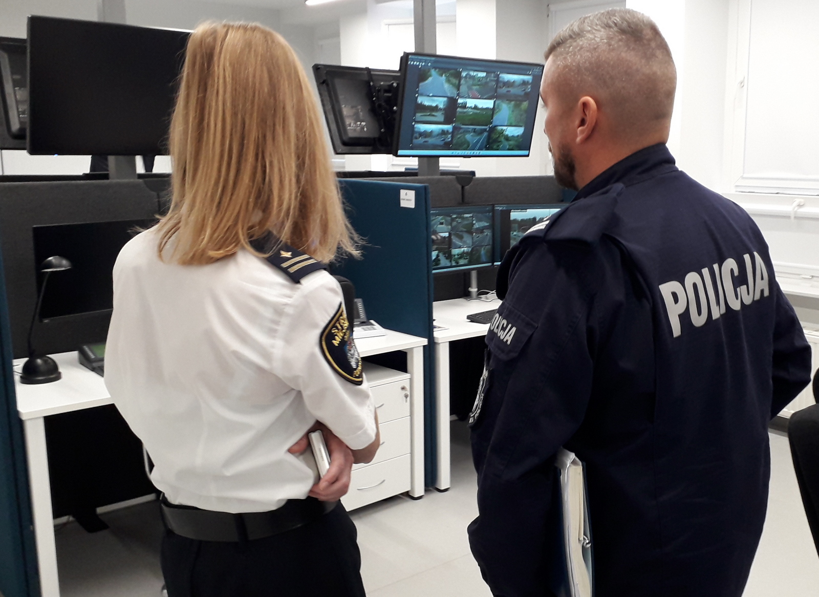 Wizyta radnych w Centrum Zarządzania Kryzysowego - grafika artykułu