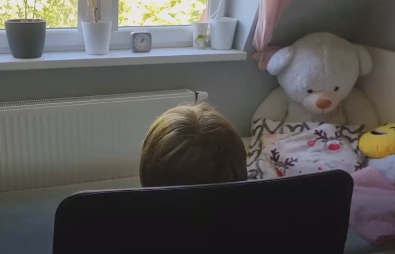 Kadr z filmu zaprezentowanego na posiedzeniu komisji - grafika artykułu