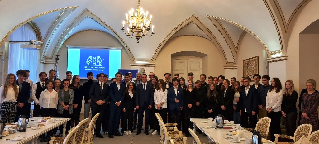 Inauguracja V kadencji Młodzieżowej Rady Miasta Poznania, fot. Miasto Poznań - grafika artykułu