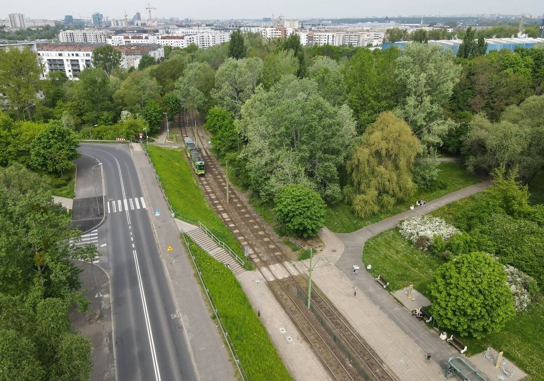 Fragment trasy kórnickiej na wysokości osiedli Tysiąclecia i Lecha, fot. PIM - grafika artykułu