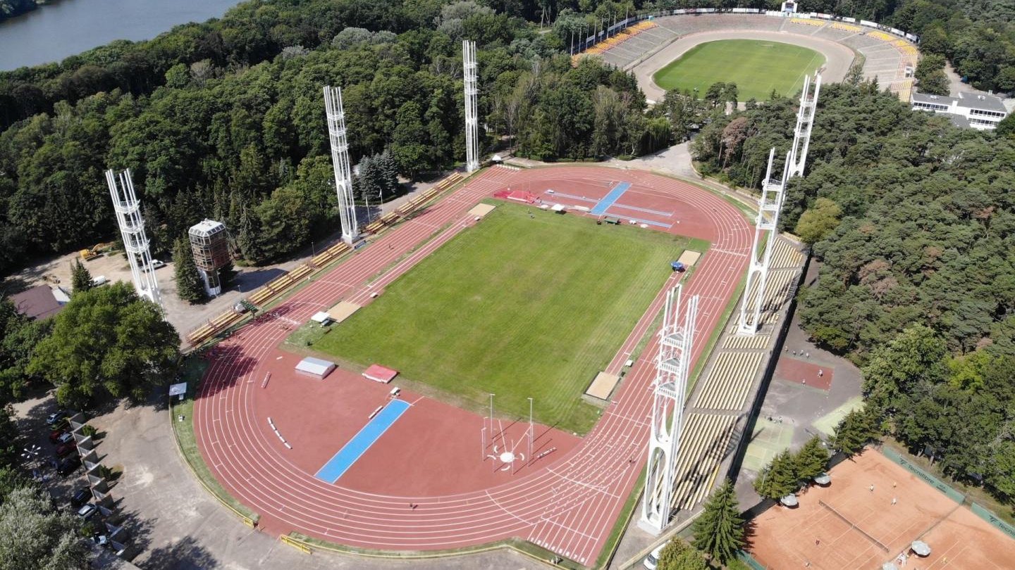Ośrodek sportowy POSiR-u na Golęcinie, stadion lekkoatletyczny