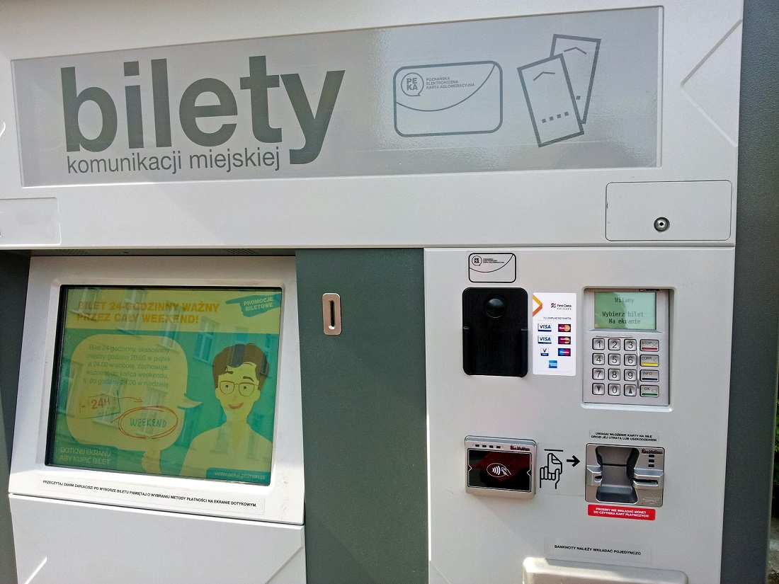 pulpit biletomatu do sprzedaży biletów komunikacji miejskiej w Poznaiu - grafika artykułu