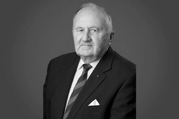 Prof. Wojciech Łączkowski (1933-2023), fot. UAM - grafika artykułu