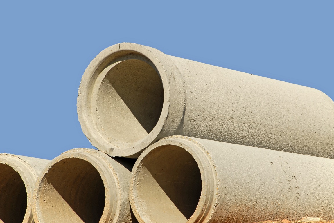 rury kanalizacyjne ułożone jedna na drugiej - grafika artykułu