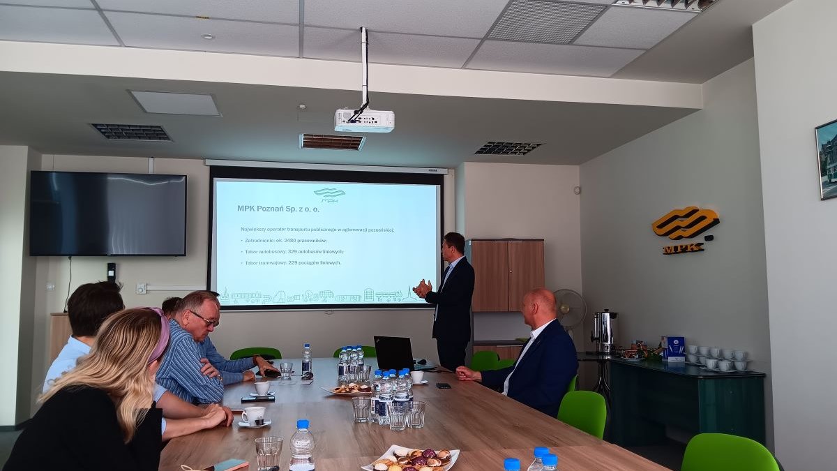 Komisja Transportu w zajezdni MPK na Franowie