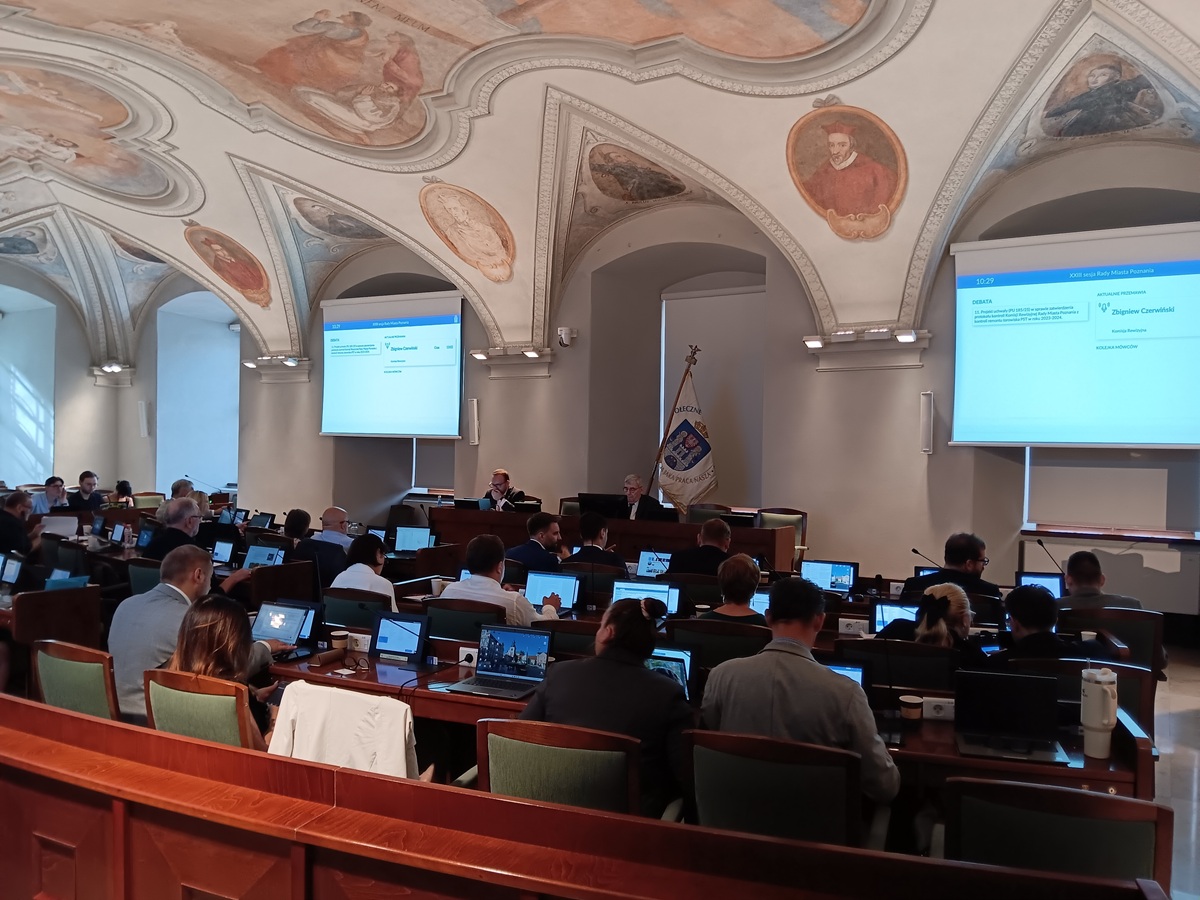 Sesja Rady Miasta Poznania w dniu 2 września 2025 r. - grafika artykułu