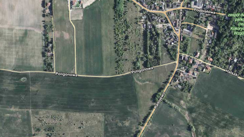 gragment mapy lotniczej z zaznaczonymi ulicami między innymi Radojewo, Arnikowa i Imbirowa