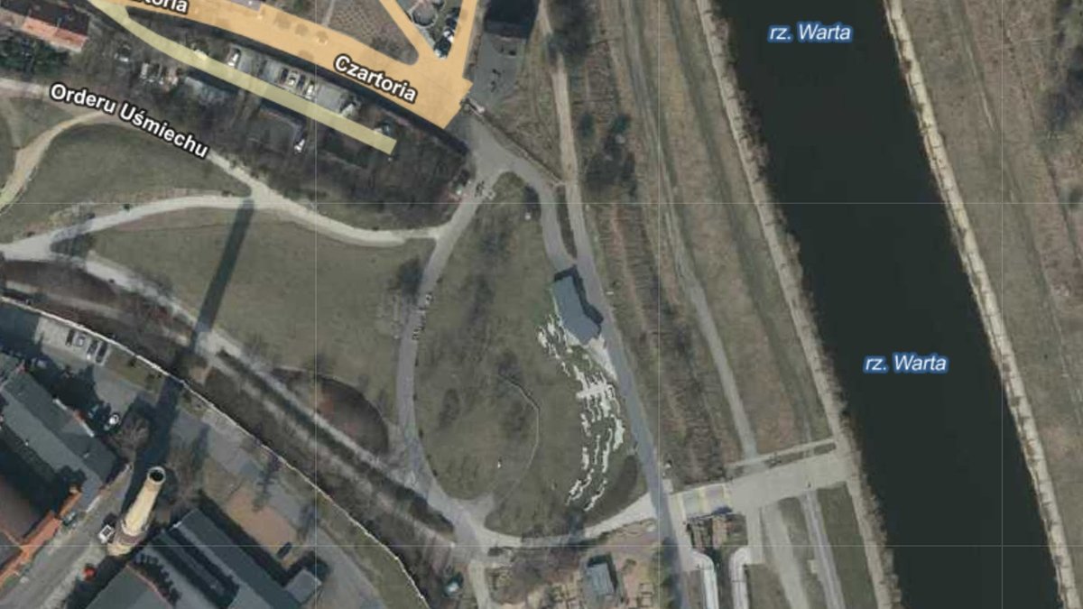 fragment mapy lotniczej z zaznaczonym terenem, o którym więcej w treści artykułu