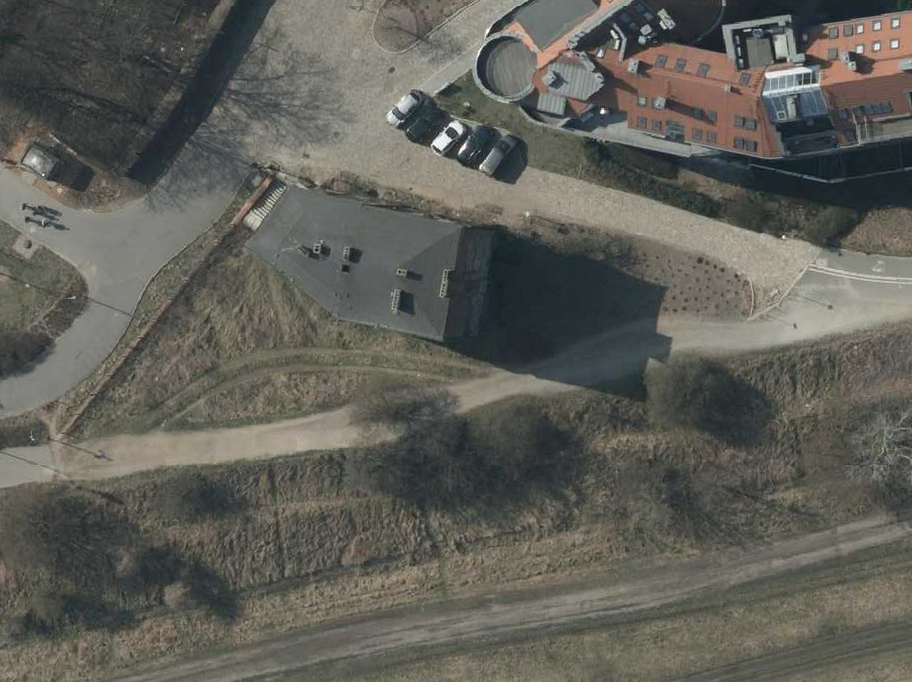 mapa lotnicza z fragmentem obszaru, na którym znajduje się brakujący odcinek Wartostrady - więcej informacji w treści artykułu - grafika artykułu