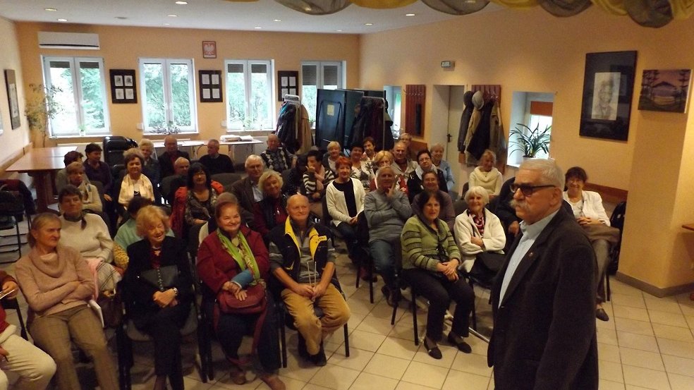 Senioralni. Poznań - spotkanie z Jackiem Hałasikiem, fot. DK "Stokrotka"