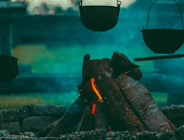 "Płonie ognisko w lesie..."