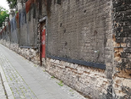 Podziemne tunele pod wzgórzem