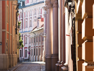 Przechadzki po placu Kolegiackim i Chwaliszewie