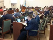 Radni o bezpieczeństwie, planach zagospodarowania i... pszczołach