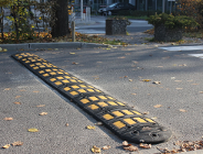 Radny wymienia minusy progów spowalniających