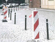 Słupki przy katedrze