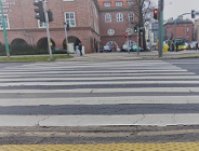 Światła w chodniku pomogą pieszym