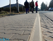 Ulica Widłakowa z nowym chodnikiem
