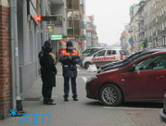 Wspólnie sprawdzają jak parkują