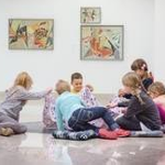 Dzieci w muzeum