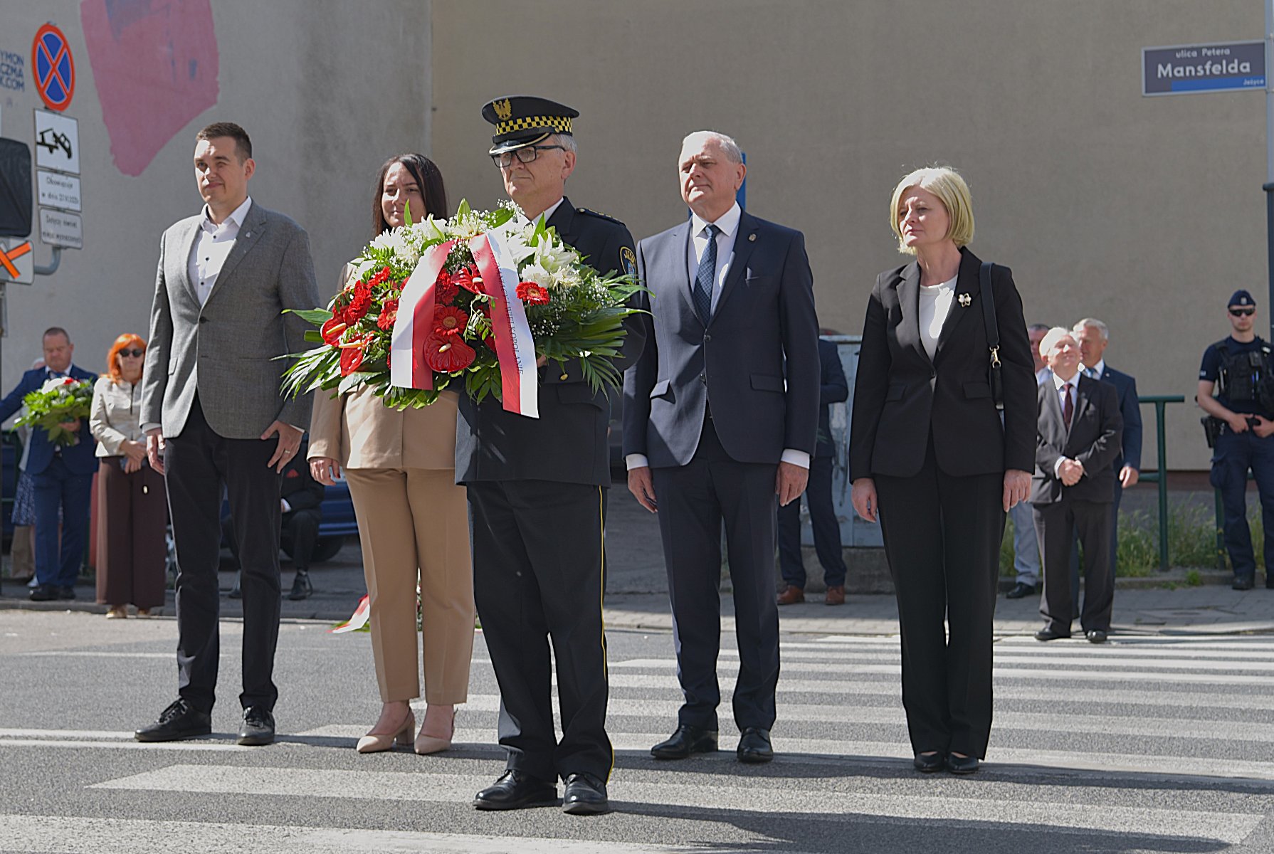 W niedzielę, 22 czerwca, pod tablicami Romka Strzałkowskiego, Petera Mansfelda oraz pod tablicą na budynku szpitala im. F. Raszei uczczono 69. rocznicę wydarzeń z Czerwca 1956 r Galeria zdjęć z uroczystości związanych z Czerwcem '56