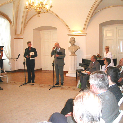 HONOROWI PATRONI MIASTA POZNANIA 2001