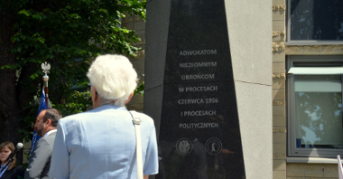 Uroczystości pod pomnikiem adwokatów broniących w procesach Czerwcu'56