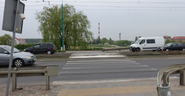 Stare przejście u wylotu ul. Chwaliszewo jest niebezpieczne fot. ZDM