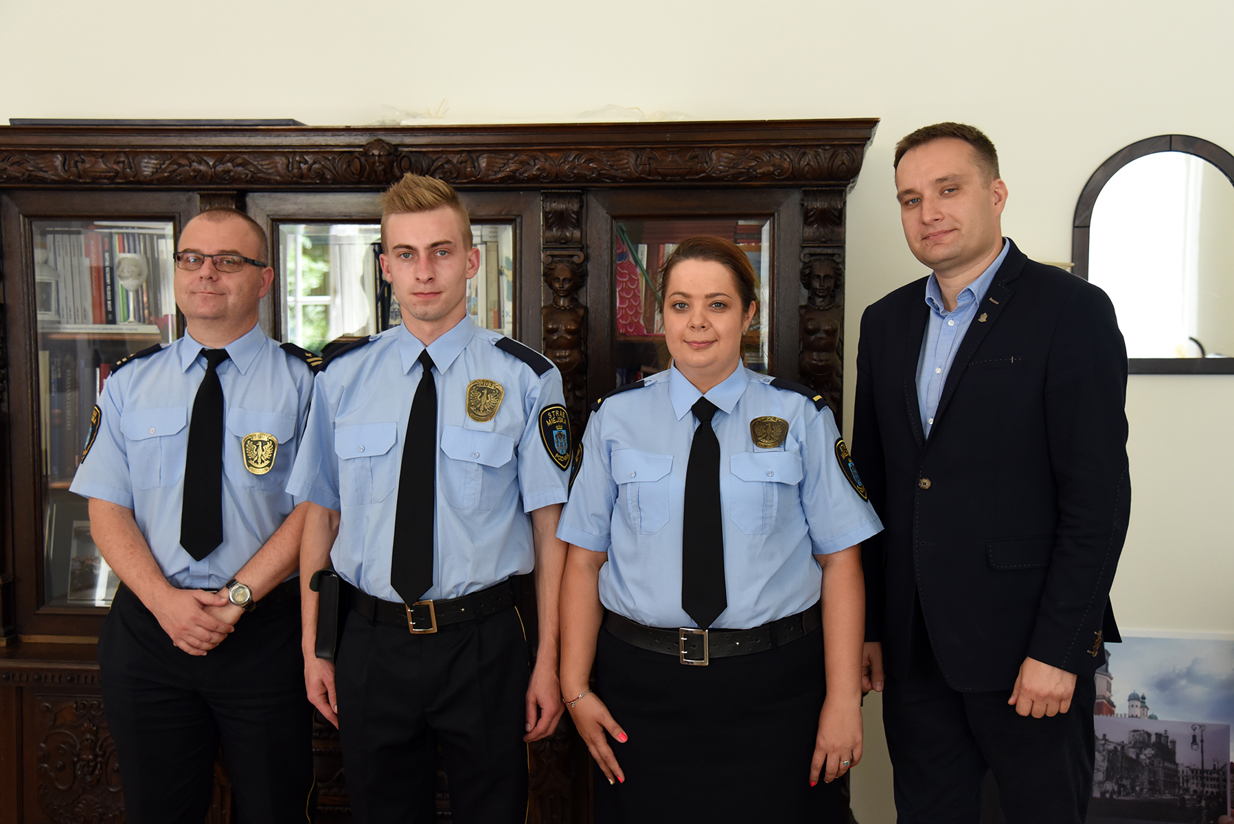 Strażnikom miejskim podziękował Mariusz Wiśniewski, zastępca prezydenta Poznania - grafika artykułu