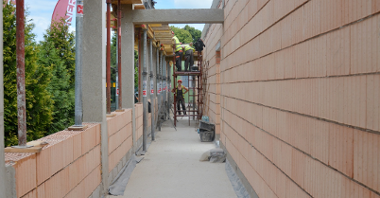 Już 1 września uczniowie szkoły na Sarmackiej będą mogli skorzystać z nowych sal lekcyjnych