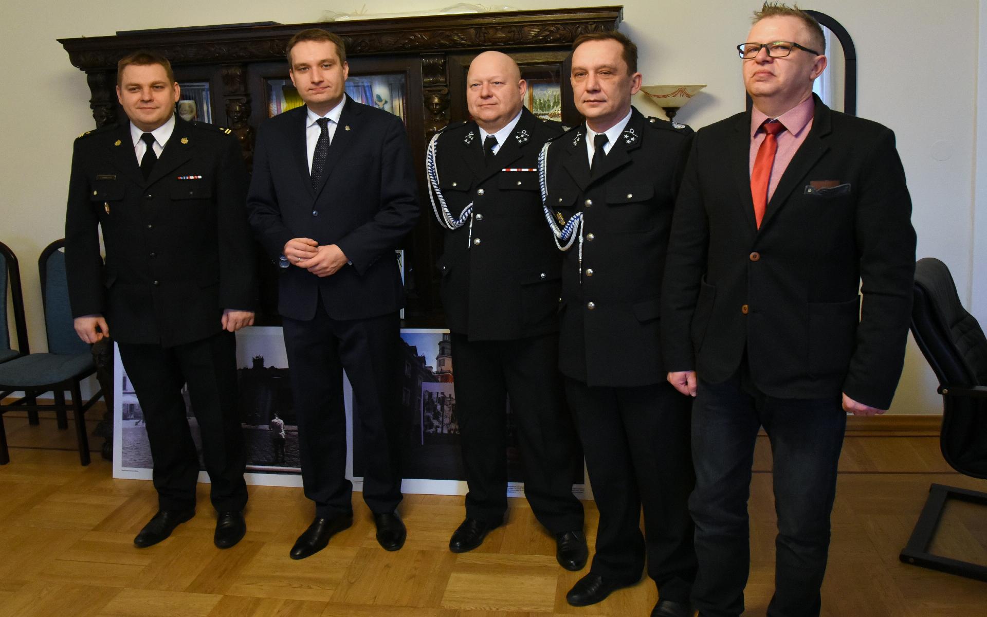 Miasto Poznań podpisało porozumienie ze strażakami ochotnikami - z OSP Grupa Ratownictwa Specjalistycznego i OSP Głuszyna - grafika artykułu