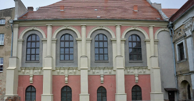 Dzięki miejskiej dotacji przeprowadzono m.in. prace renowacyjne elewacji zachodniego skrzydła kościoła jezuitów przy ul Szewskiej