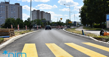 W związku z kontynuacją prac na skrzyżowaniu ulic Bobrzańskiej, Wiatracznej, Żegrze i Chartowo od soboty, 13 lipca, zmieni się w tym rejonie organizacja ruchu