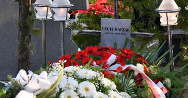Lech Raczak był współzałożycielem Teatru Ósmego Dnia, laureatem Złotej Pieczęci Miasta Poznania