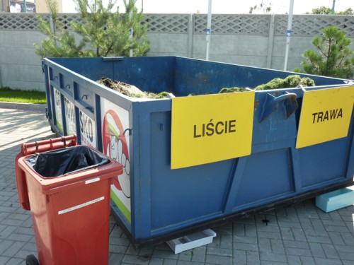 Pojemnik na odpady zielone (fot. ZZO) - grafika artykułu