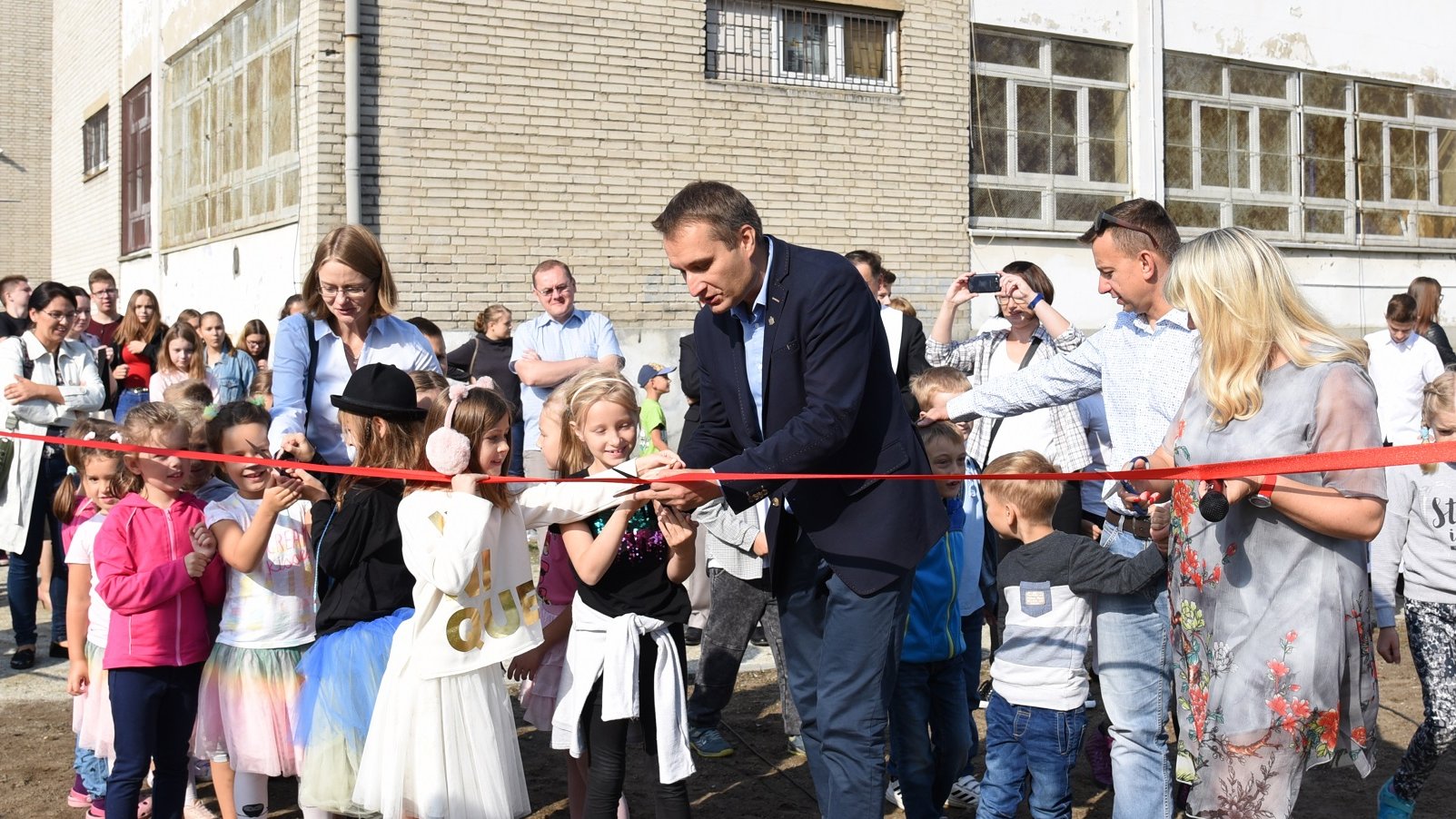 Otwarcie Orlika Open przy SP nr 2 na os. Jagiellońskim
