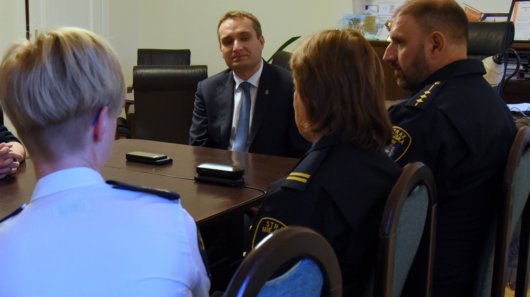 Strażnikom miejskim podziękował Mariusz Wiśniewski, zastępca prezydenta Poznania