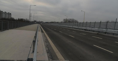 Most Lecha: prace na dojazdach na półmetku, zmiana organizacji ruchu