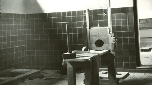 Gilotyna w więzieniu na Młyńskiej - 1945 r.