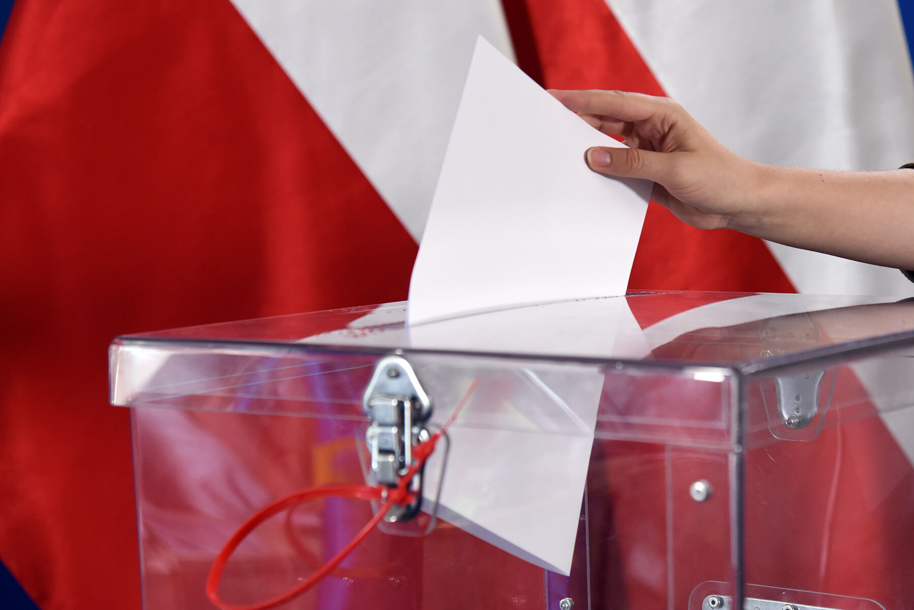 13 października w Poznaniu glos będzie można oddać w 227 lokalach wyborczych. - grafika artykułu