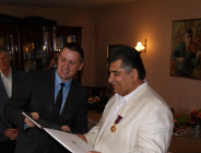 Złoty Krzyż Zasługi dla romskiego muzyka