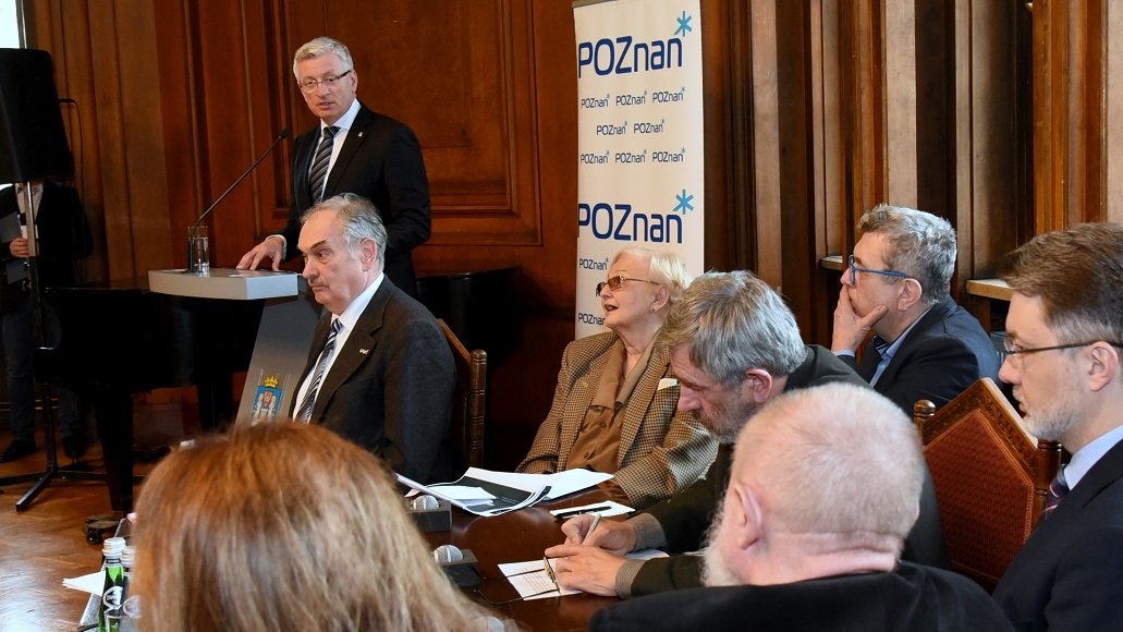 Polszczyzna ludzi myślących (wciąż jeszcze). Debata w CK Zamek