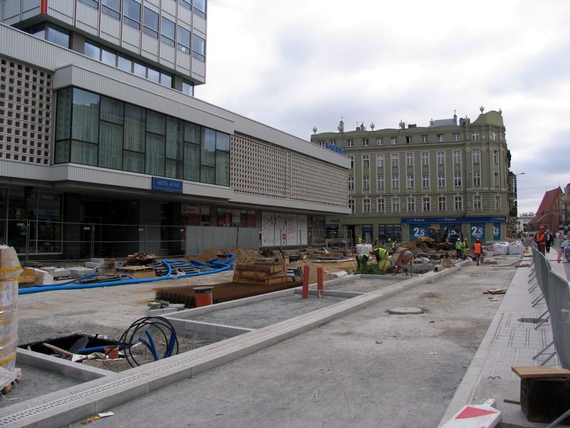 Modernizowana ulica Święty Marcin - grafika artykułu