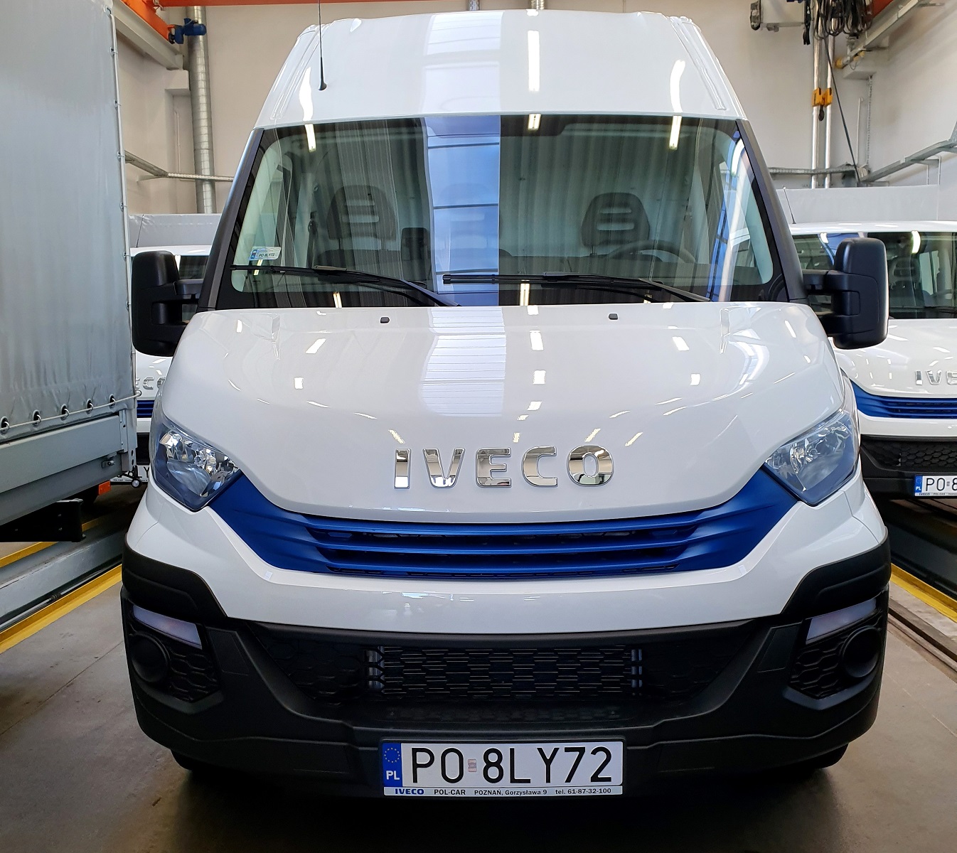 MPK Poznań zakupiło osiem pojazdów technicznych na gaz - grafika artykułu
