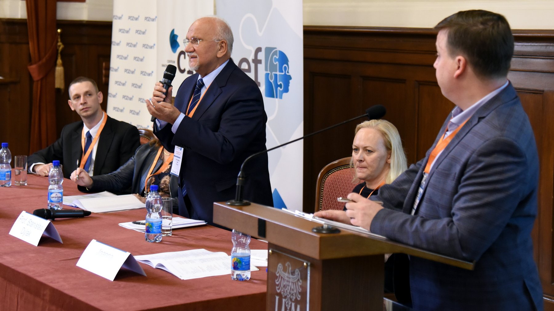 Pierwszy dzień New Education Forum odbył się w Collegium Minus Uniwersytetu im. Adama Mickiewicza.