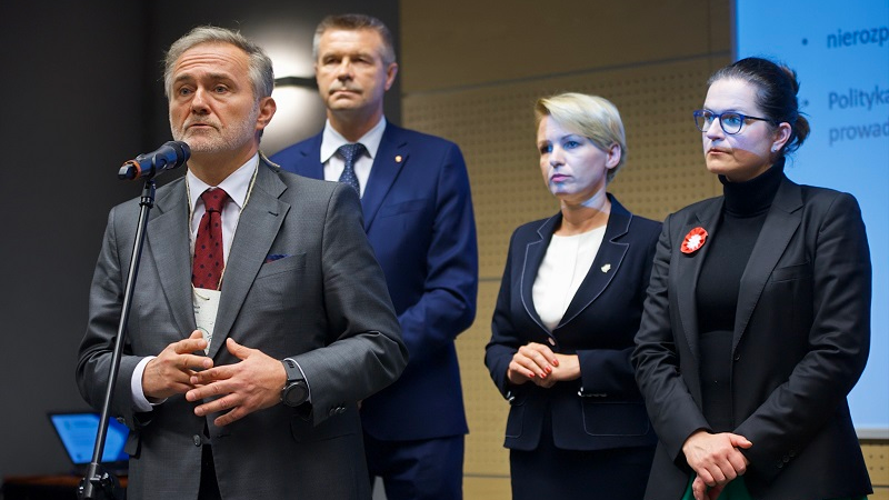 W czwartek przedstawiciele największych samorządów podpisali deklarację o współpracy i powołaniu koalicji/ fot. www.gdansk.pl