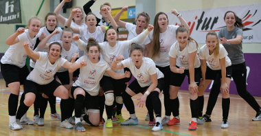 Futsalistku KU AZS UAM Poznań cieszące się ze zwycięstwa