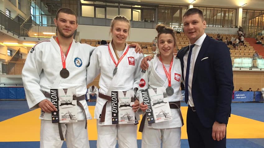 zawodnicy Klubu Sportowego Akademii Judo